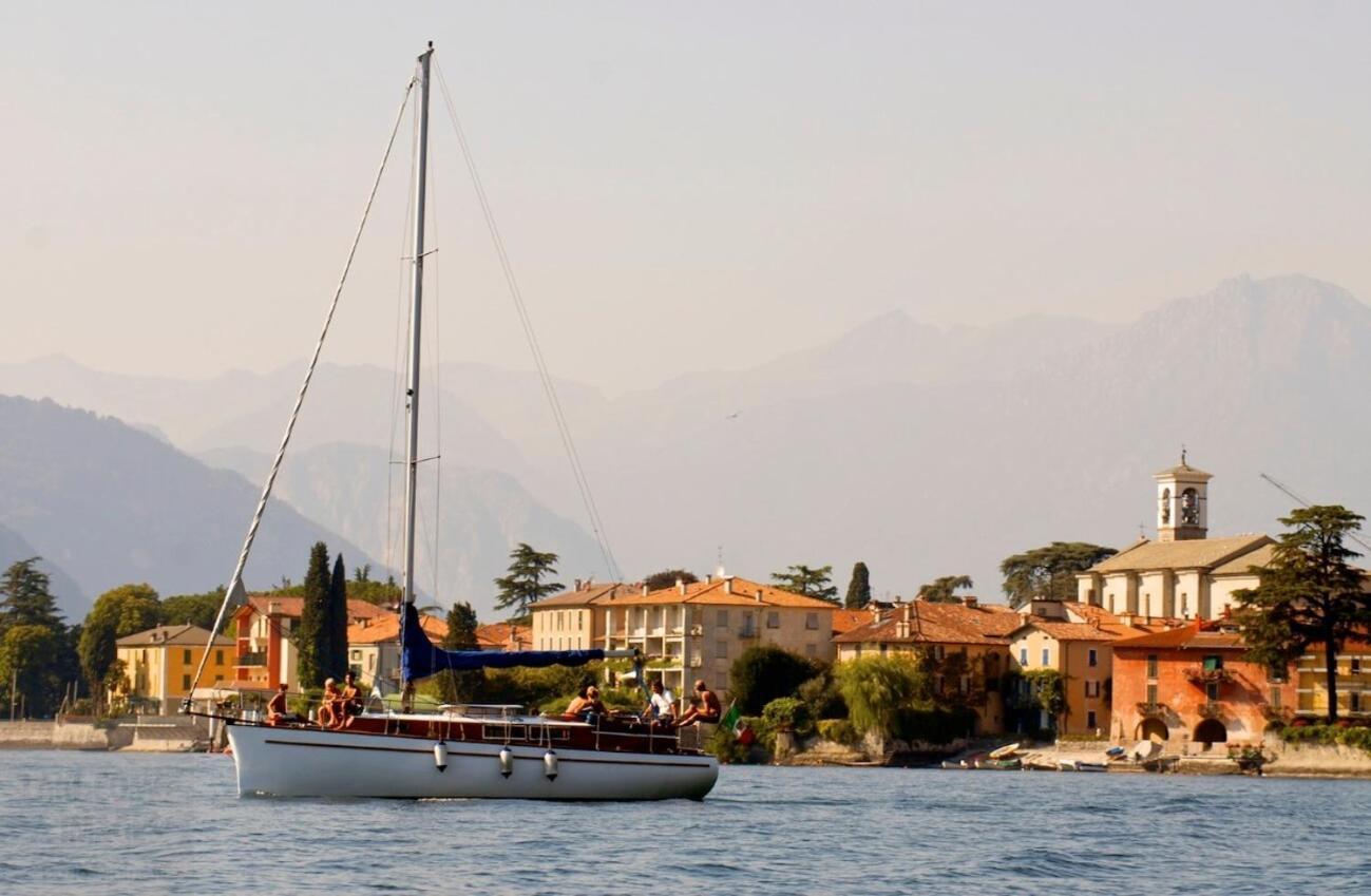 Mamma Ciccia Holiday Home - Lake Front Apartment مانديلو ديل لاريو المظهر الخارجي الصورة