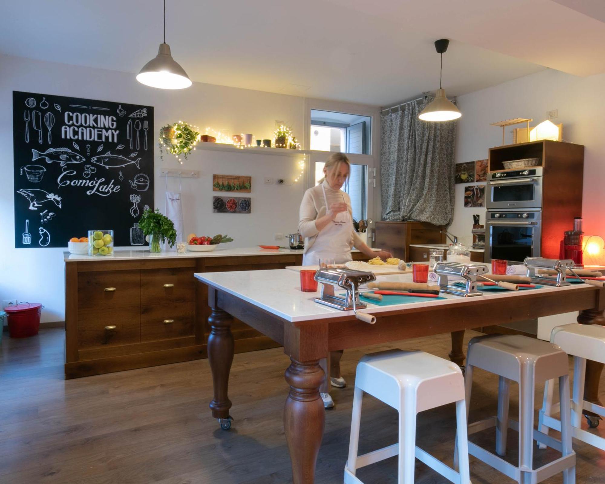 Mamma Ciccia Holiday Home - Lake Front Apartment مانديلو ديل لاريو المظهر الخارجي الصورة