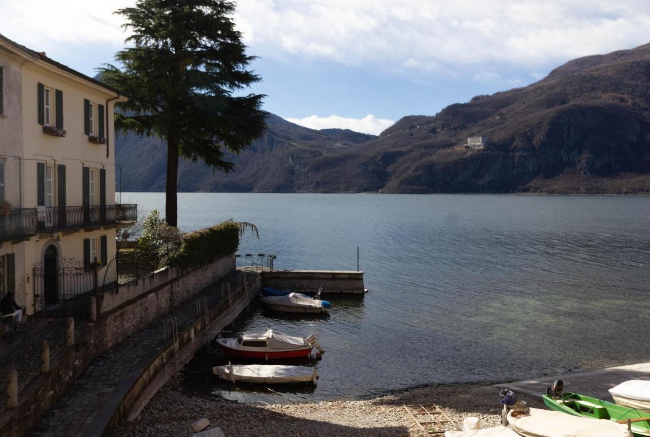 Mamma Ciccia Holiday Home - Lake Front Apartment مانديلو ديل لاريو المظهر الخارجي الصورة