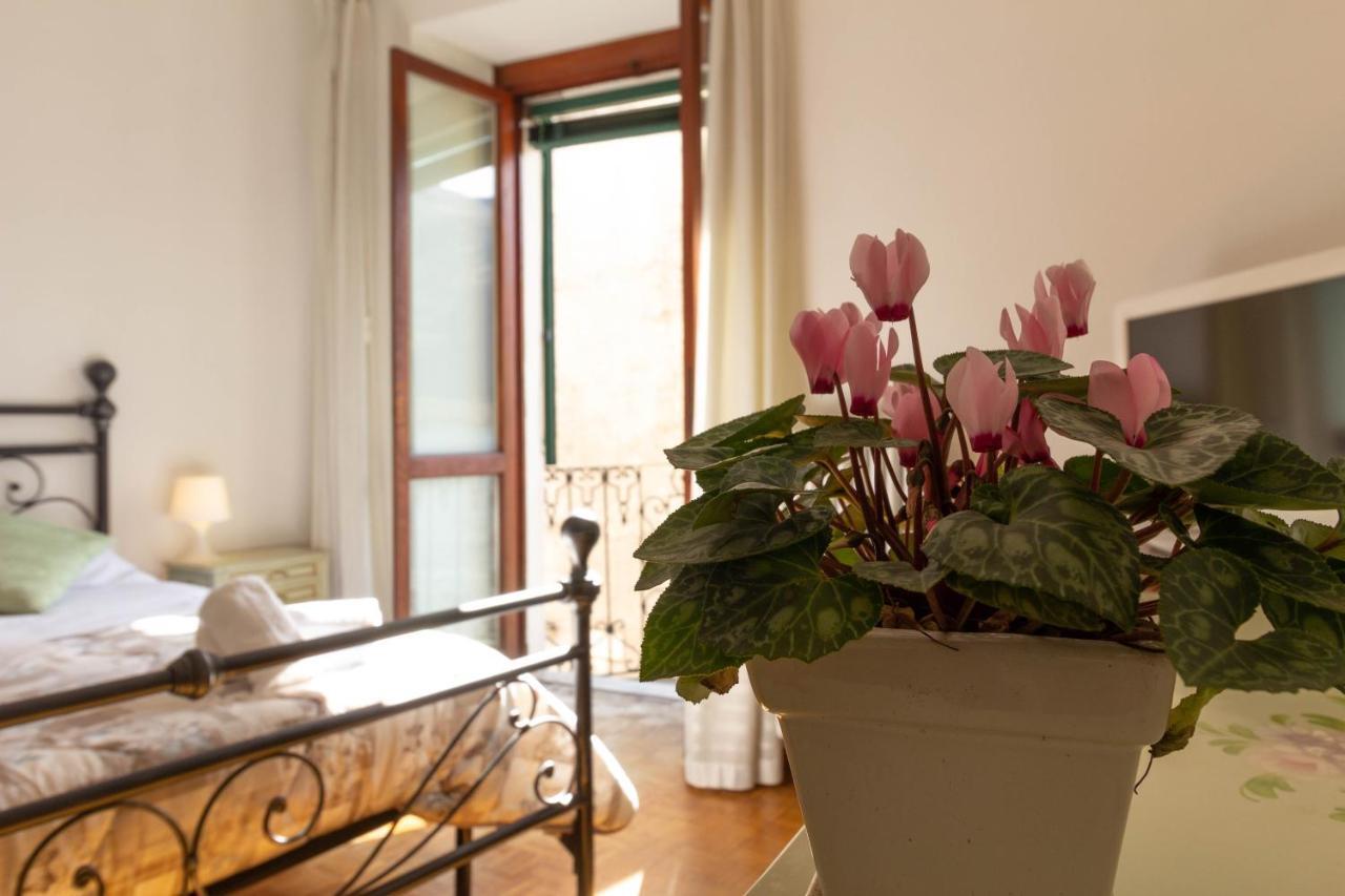 Mamma Ciccia Holiday Home - Lake Front Apartment مانديلو ديل لاريو المظهر الخارجي الصورة