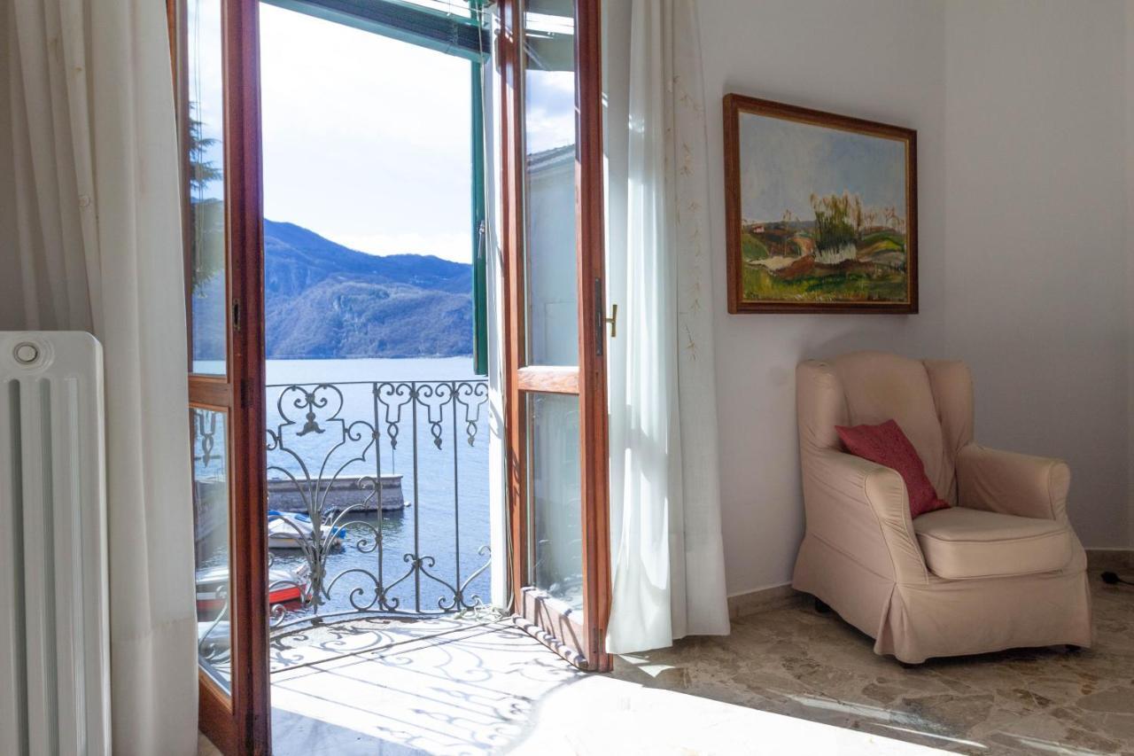 Mamma Ciccia Holiday Home - Lake Front Apartment مانديلو ديل لاريو المظهر الخارجي الصورة