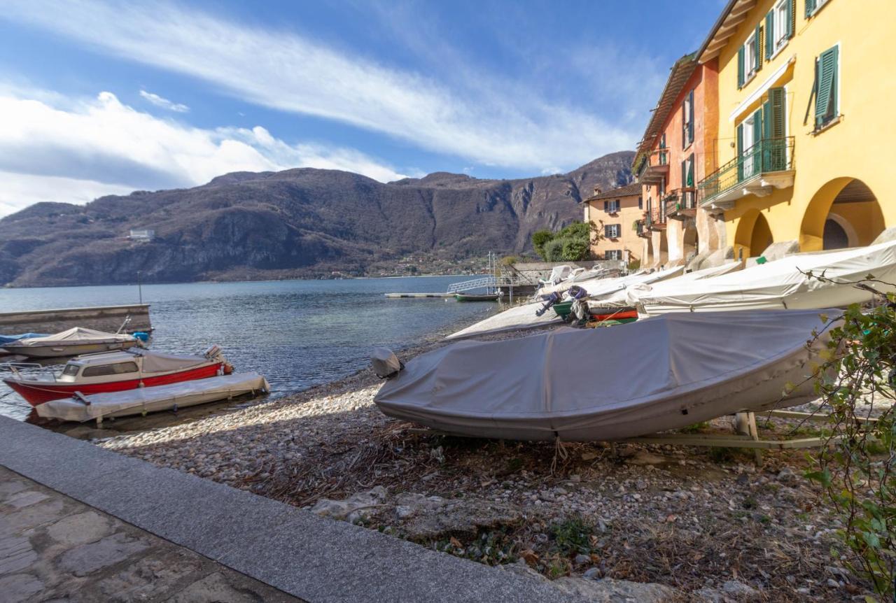Mamma Ciccia Holiday Home - Lake Front Apartment مانديلو ديل لاريو المظهر الخارجي الصورة